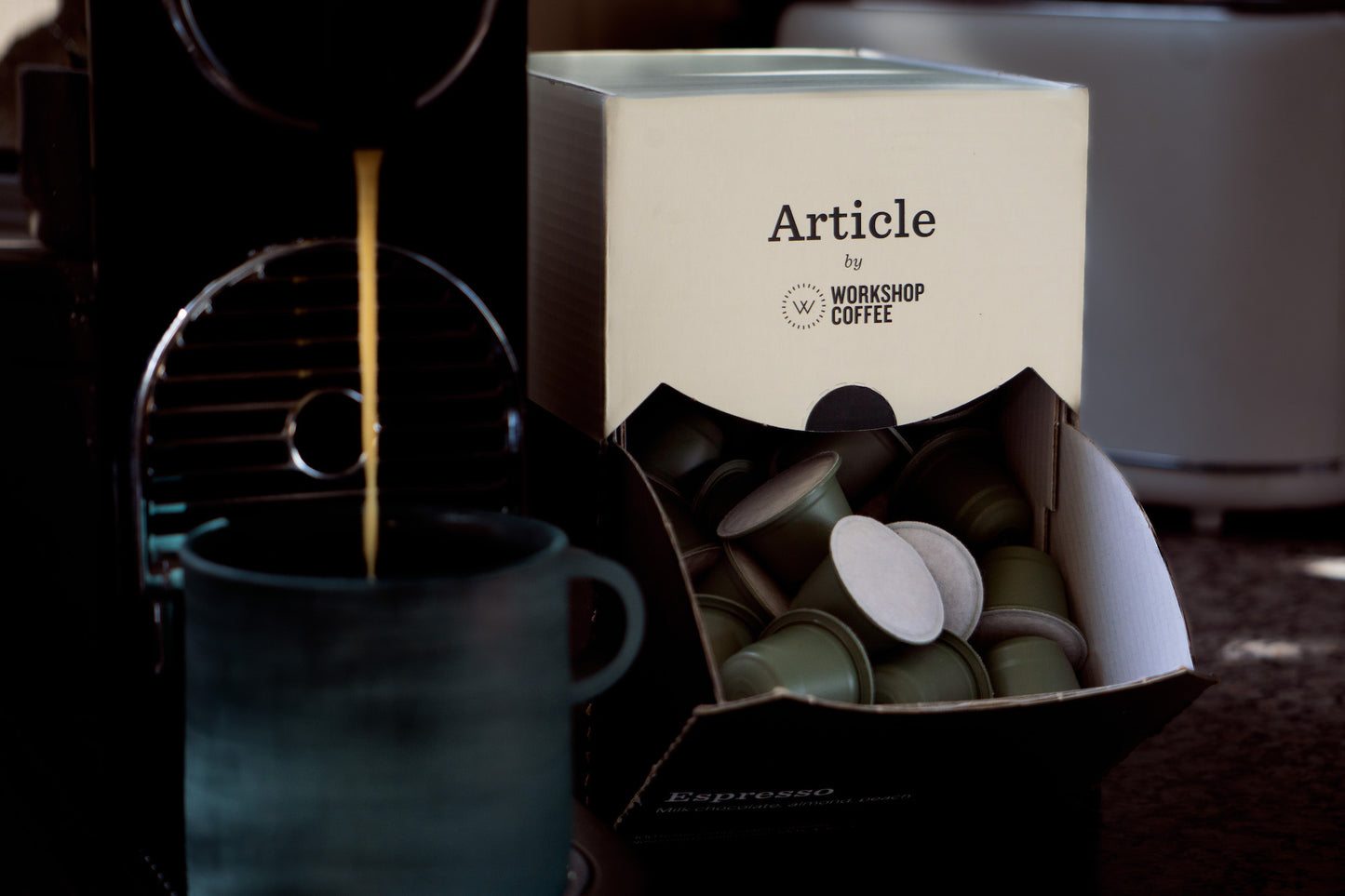 Coffee machine with capsules: everything you need to begin enjoying our home compostable coffee capsules right away.