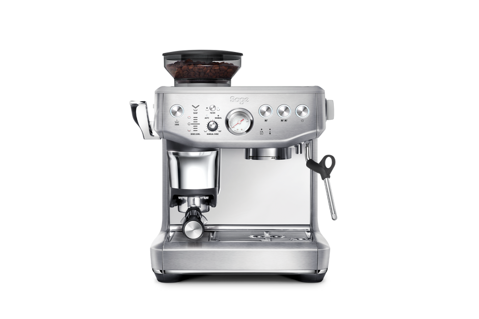 For those looking for a little assistance in pulling perfect espresso at home, the Sage Barista Express Impress supports with an in-built grinder & intelligent dosing & tamping.